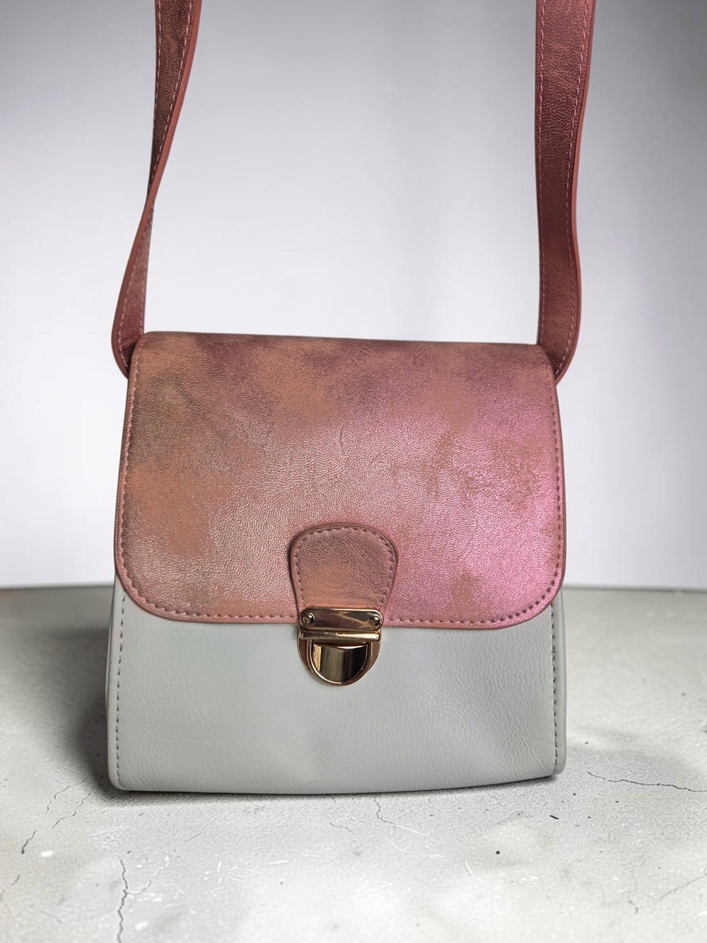 Heidi Swapp Pink Metallic and Cream Two-Tone Crossbody Bag